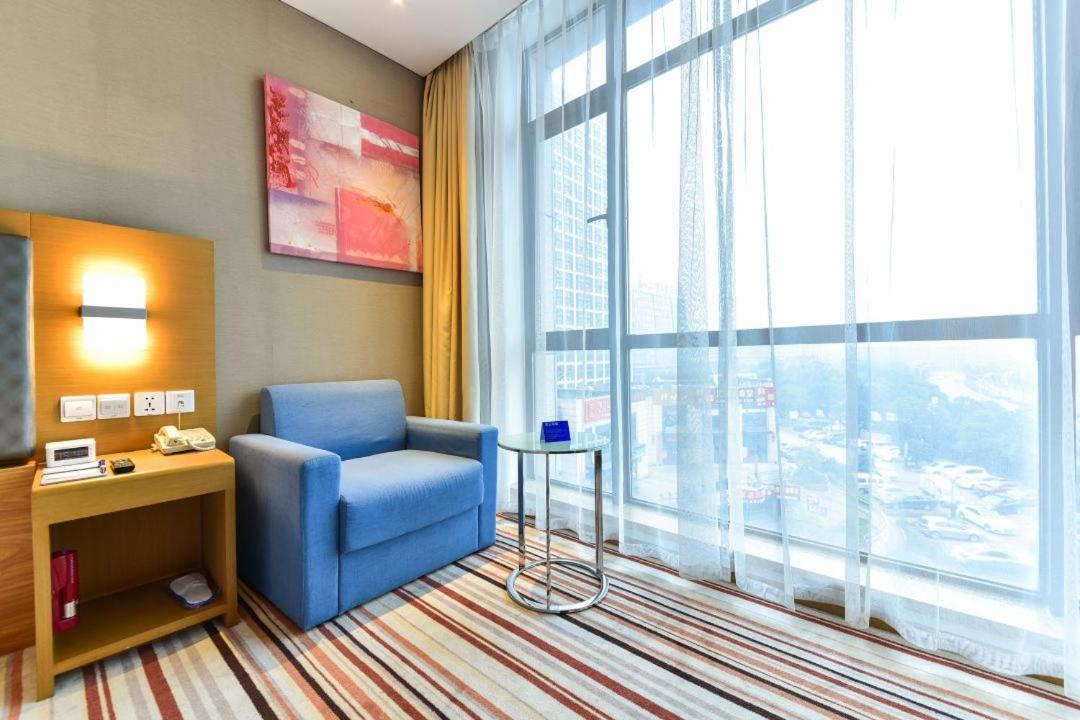 Holiday Inn Express Shanghai Jiading Industry Park By Ihg Dış mekan fotoğraf
